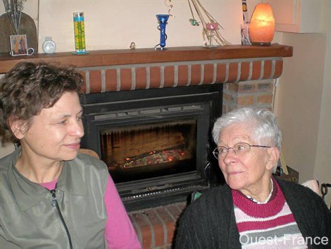 Yvette Georges (à gauche) avec Yvonne Fabien Yvette Georges (à gauche) avec Yvonne Fabien