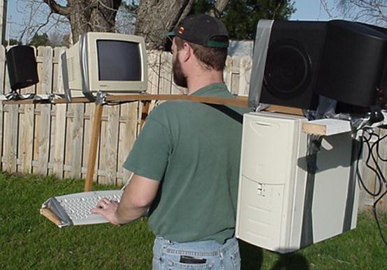 Le PDG en fuite avec son ordinateur portable Le PDG en fuite avec son ordinateur portable